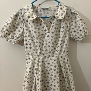 Misses/Jr’s Mint Cheess Dress in Cream and Purple size small